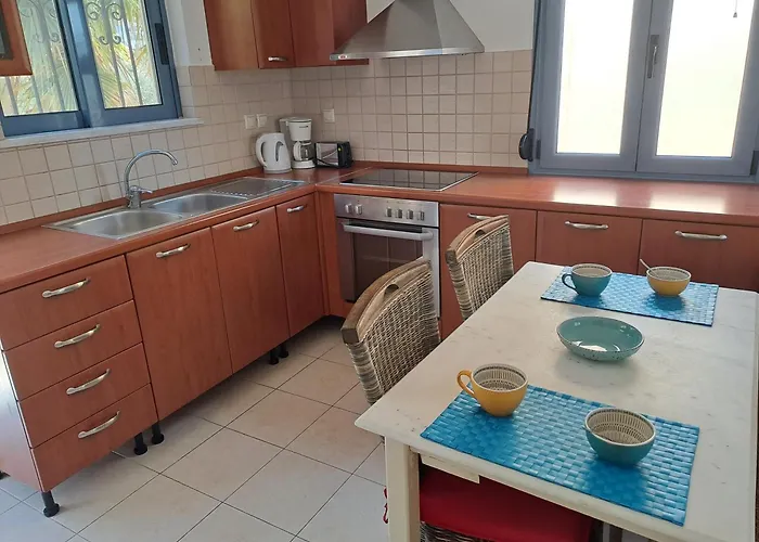 度假居 Almyrida Sea Front *